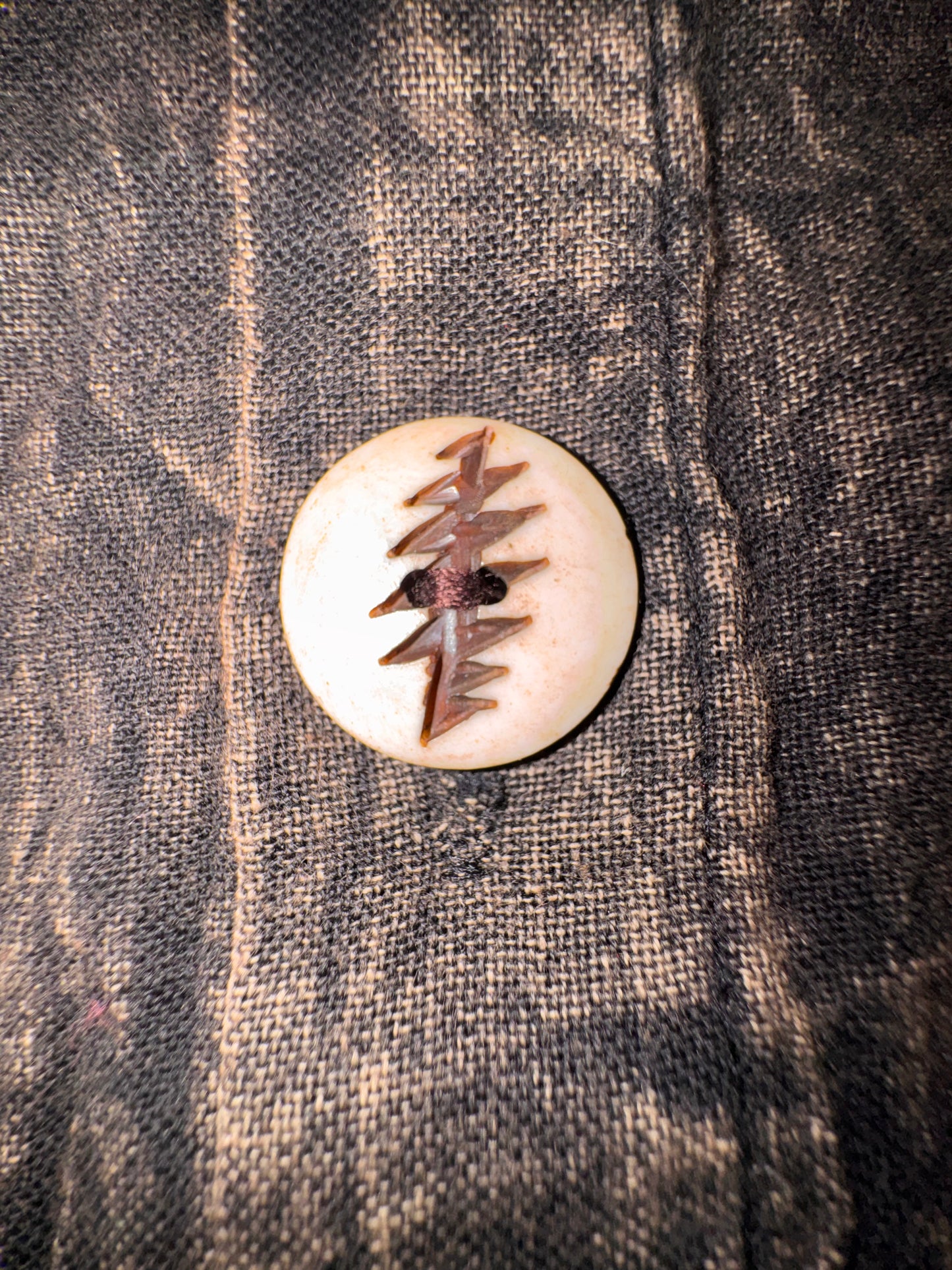 Shakedown Circuit Bolt Button-Up