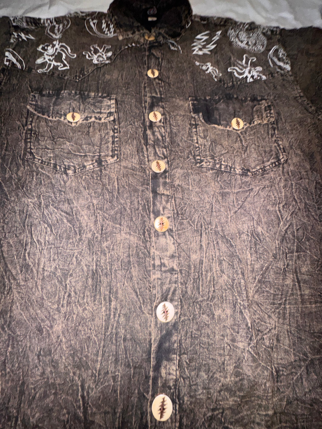 Shakedown Circuit Bolt Button-Up