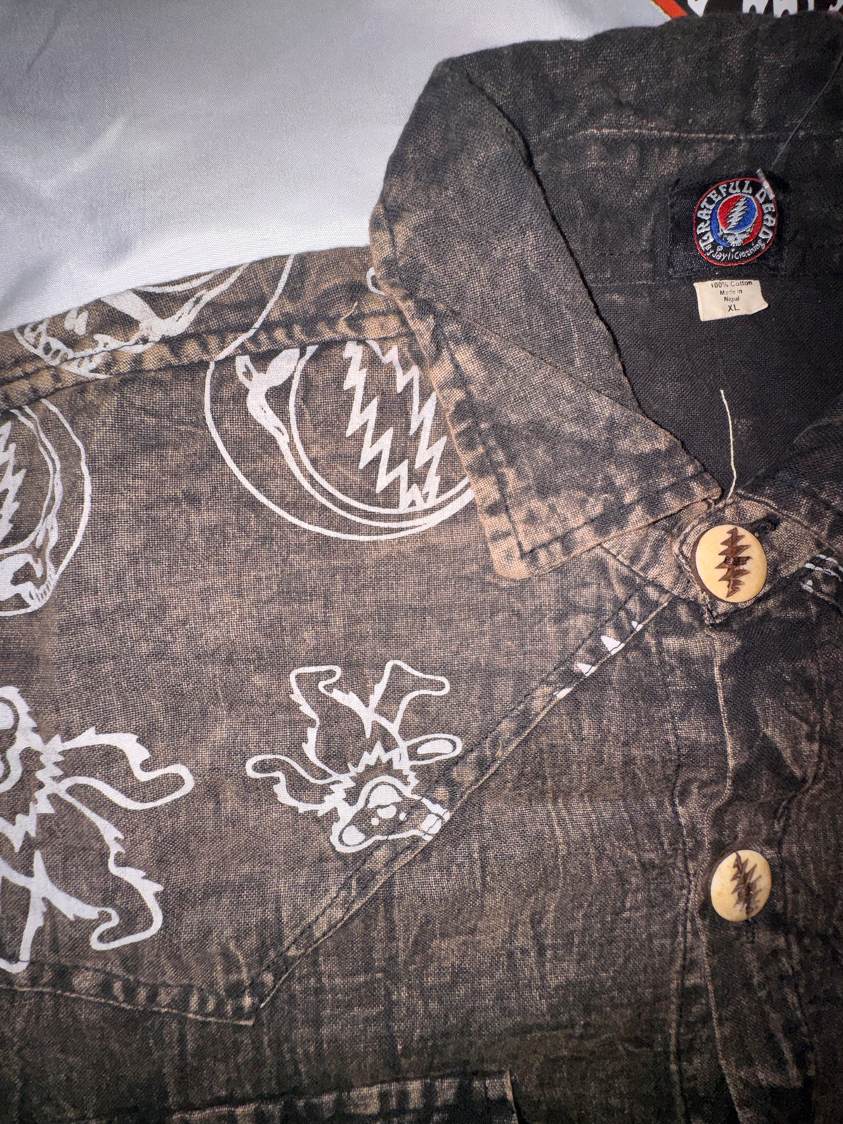 Shakedown Circuit Bolt Button-Up