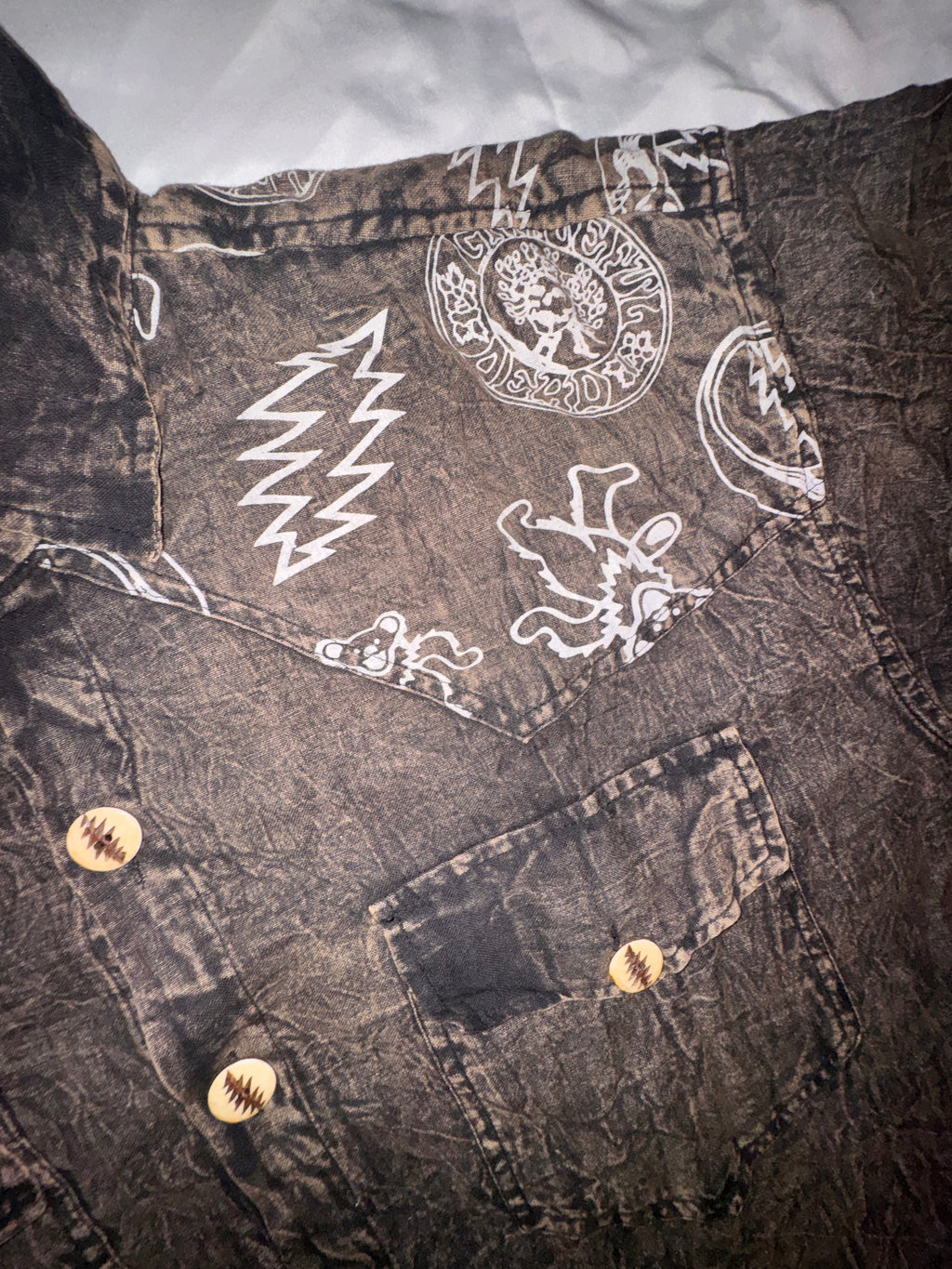 Shakedown Circuit Bolt Button-Up